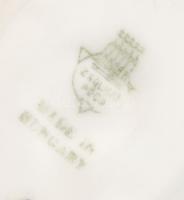 Zsolnay porcelán őzmama gidával, kézzel festett, jelzett, apró kopásnyomokkal, m: 17,5 cm