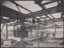 cca 1930-1940 Épületszerkezet Ganz termékekből, emblémával jelzett GANZ fotó, 13x17 cm