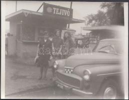 cca 1960 Közért, tejívó, taxi, 2 db fotó, 12x9 cm