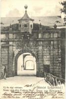 Komárom, Új és régi várkapu, kiadja Freisinger M. / castle gate (EB)