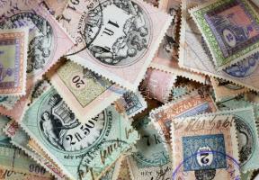 250 db klf magyar okmánybélyeg dobozban