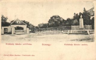 Sümeg, Kisfaludy Sándor szülőháza és szobra, kiadja Horvát Gábor (EK)