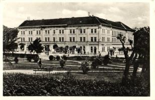 Sepsiszentgyörgy, Székely Mikó kollégium, gyógyszertár / boarding school, pharmacy