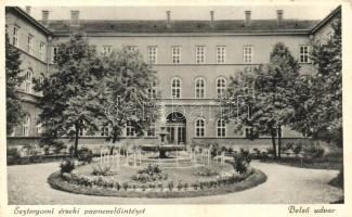 Esztergom, Érseki Papnevelőintézet, Belső udvar (EK)