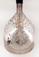 Gazdagon díszített ezüst (Ag) salátakeverő villa és kanál ébenfa nyéllel, foltos, jelzett, br: 234 g