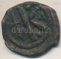 Bizánci Birodalom / Konstantinápoly 518-527. 1/2 Follis Br "I. Justinus" "DN IVSTINVS PP AVG / delta" (8,46g) T:2-,3 Byzantine Empire / Constantinople 518-527. 1/2 Follis Br "Justin I" "DN IVSTINVS PP AVG / delta" (8,46g) C:VF,F  Sear 69, DO 15