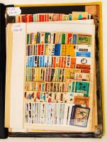 2000 darabos gyufacímke-gyűjtemény, külföldi és magyar gyufacímkék vegyesen, berakókba rendezve