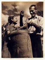 cca 1950-1960 Nyireti Imre: Abai dolgozó paraszt, hátoldalon feliratozva, 18x24 cm