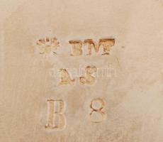 Ezüstözött alpakka mártás kiöntő, fa fogantyúval, jelzett, m: 9,5 cm