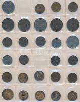 Svédország 240db vegyes fémpénz albumba rendezve, közte ~30db kis ezüstpénz! T:vegyes
Sweden 240pcs ...