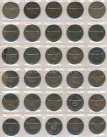 Svédország 240db vegyes fémpénz albumba rendezve, közte ~30db kis ezüstpénz! T:vegyes
Sweden 240pcs ...