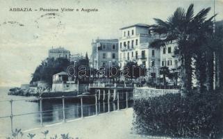 8 db RÉGI külföldi városképes lap, vegyes minőségű / 8 old foreign postcards, mixed quality