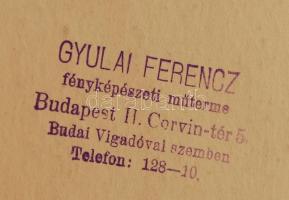 cca 1930-1940 Modiano cigarettapapír, reklámfotó, Gyulai Ferenc műterme, pecséttel  jelzett, kartonr...