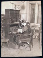 Tiszavölgyi József: Telefonközpont, pecséttel jelzett fotó, 12x16 cm