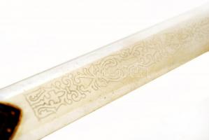 Díszkard, antik motívumokkal gazdagon díszített markolattal, h: 85,5 cm