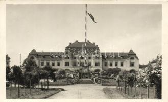 Nagybánya, István király szálló, Országzászló / hotel, flag