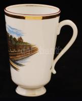 Karlsbad, régi porcelán füles emlékpohár, matricás, jelzés nélkül, apró kopásnyomokkal, d: 7,5 cm, m: 12 cm