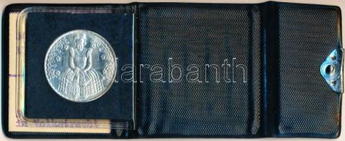 Csúcs Viktória (1934-) DN "Mezőkövesd" Ag emlékérem eredeti műbőr ÁPV tokban tanúsítvánnyal (27g/0.925/32mm) T:BU