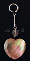 Szív alakú kulcstartó kagylóhéjból hegyikristály gyönggyel, 5x13 cm