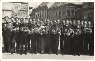 Győr, Ipartestület csoportkép, Mikácsy István hentes üzlete photo
