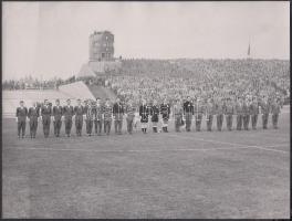 1963 Magyar-német futball-mérkőzés a berlini Walter Ulbricht Stadionban az Európa Bajnokság keretében, hátoldalon feliratozva, 24x18 cm