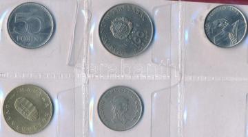 48db-os vegyes fémpénz tétel, magyar és külföldi érmek érmetartó albumban T:vegyes
48pcs of diff. Hu...