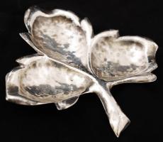 Ezüst (Ag.) leveles tálka, poncolt, jelzett, nettó:32 g, 12×12 cm