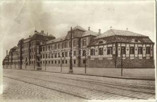 Budapest IV. Újpest, Magyar királyi állami fa és fémipari szakiskola (EB)