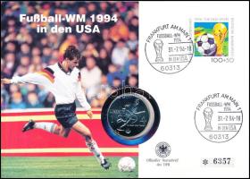 Amerikai Egyesült Államok 1994. 1/2$ Cu-Ni "Labdarúgó VB" borítékon bélyeggel, bélyegzéssel és német nyelvű tájékoztatóval T:BU USA 1994. 1/2 Dollar Cu-Ni "World Cup '94" on envelope with stamp and overprints, and German information C:BU