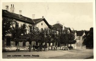 Losonc, vasútállomás / railway station, automobile 'vissza' So. Stpl