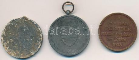 1938. "Felvidéki Emlékérem" Br emlékérem mellszalag nélkül + 1940. "Erdélyi részek fe...