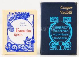 2 db minikönyv-Sáraf Rásidov: Kasmíri rege. Kiadói kartonált kötés, jó állapotban; Cooper: Vadölő. Bp., 1988. Kiadói műbőr kötés, kissé kopott állapotban.