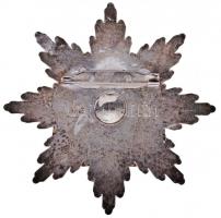 ~2005. Belügyminisztériumi megrendelésre készült, Sólyom László köztársasági elnök által adományozot...