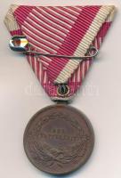 1914. "Ferenc József Bronz Vitézségi Érem", "Der Tapferkeit" Br kitüntetés mellszalaggal. Szign.: Tautenhayn T:1-,2 Hungary 1914. "Franz Joseph Medal for Bravery bronze" Br medal with ribbon. Sign.: Tautenhayn C:AU,XF