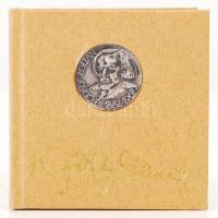 Kodály Zoltán 1882-1967. Bp., 1982, Kossuth. Kiadói kartonált kötés, jó állapotban.