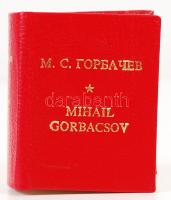 Mihail Gorbacsov: Dokumentumok és beszédek. Kiadói műbőr kötés, jó állapotban.