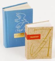 2 db minikönyv-József Attila: Önarckép. Bp., 1975, Kossuth Könyvkiadó. Kiadói kartonált kötés, jó ál...