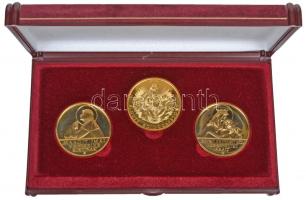 Fülöp Zoltán (1951-) 1994. "Magyar Szentek II. - Szent Erzsébet, Nagyboldogasszony, Szent Margit" 3xklf db-ból álló aranyozott tombak emlékérem szett eredeti dísztokban sorszámozott tanúsítvánnyal (40mm) T:PP