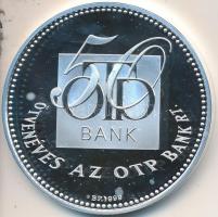 Kósa István (1953-) 1999. "50 éves az OTP Bank Rt." Ag emlékérem tanúsítvánnyal, eredeti d...
