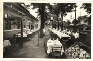 Budapest IV. Rákospalota-Újpest Horvátkert; Holzer Gyula vendéglője kerthelyiség