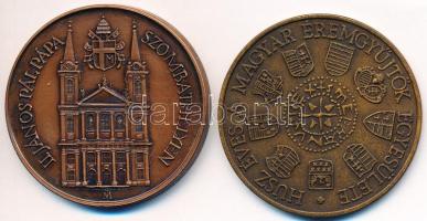 2db klf emlékérem: Bognár György (1944-) /ÁPV 1989. "MÉE Budapest - 20 éves a Magyar Éremgyűjtők Egyesülete" Br emlékérem (42,5mm) + Fritz Mihály (1947-) 1991. "II. János Pál Pápa Szombathelyen 1991. Augusztus 16-20" Br emlékérem (42,5mm) T:1-