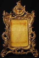 Rokokó stílusú képkeret, festett fém, belső méret: 20×13 cm, külső méret:40×27 cm