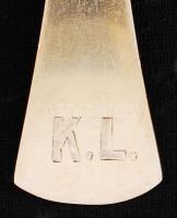 6 db ezüst (Ag.) villa "K. L." monogrammal, jelzett, nettó 442 gr