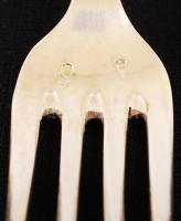 6 db ezüst (Ag.) villa "K. L." monogrammal, jelzett, nettó 442 gr