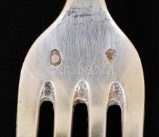 6 db ezüst (Ag.) süteményes villa "K. L." monogrammal, jelzett, nettó 287 gr