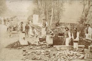 Stonemasons during house construction photo (fl)