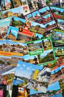 Kb. 750 db MODERN külföldi városképes lap dobozban; sok német, csehszlovák, jugoszláv, osztrák, lengyel, görög / Approx. 750 modern foreign town-view postcards in a box; many German, Czechoslovakian, Yugoslavian, Austrian, Polish, Greek