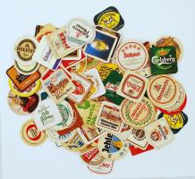 80 db különböző magyar és külföldi söralátét