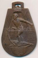 1922. "A Magyar Királyi Honvédelmi Miniszter és a Magyar Királyi Honvédség Főparancsnokának Sportverseny Érme - Alapíttatott 1922" Br díjérem szalag nélkül (56x37mm) T:2