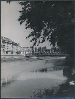 cca 1950 Korschelt Miklós (1900-1982): Győr, 4 db pecséttel jelzett városkép, 24x18 cm